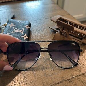A little scratched QUAY sunglasses